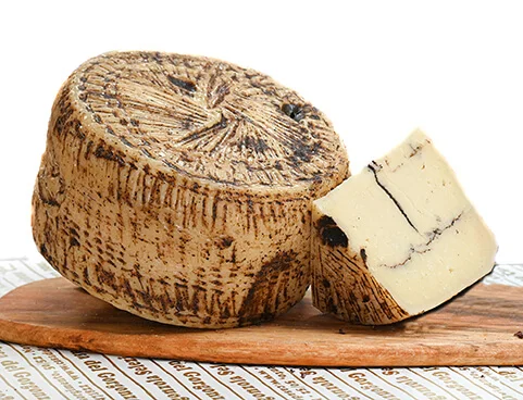 Pecorino stratificato al tartufo